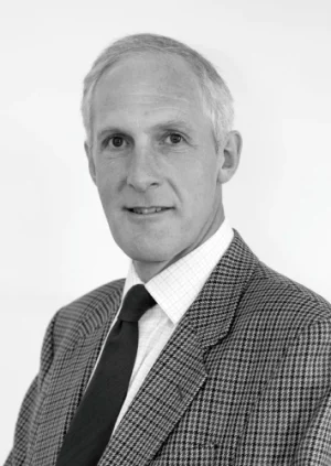 Ian Cox FRICS MRAC